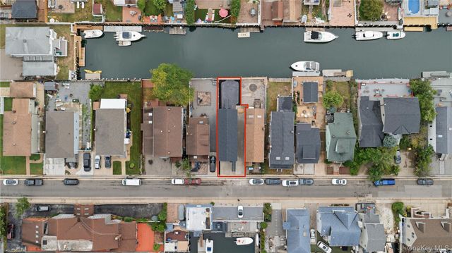 157 Sportsmans Avenue, Freeport, NY 11520