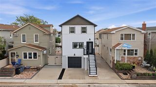 157 Sportsmans Avenue, Freeport, NY 11520