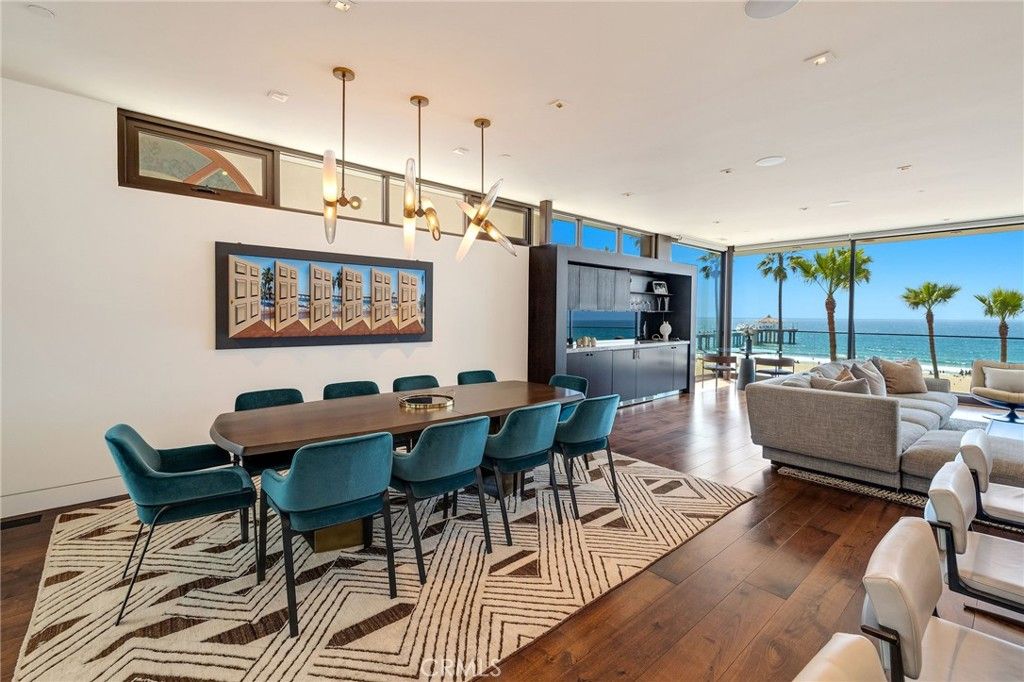 Image 10 of property listing at 1204 The Strand, Manhattan Beach, CA 90266