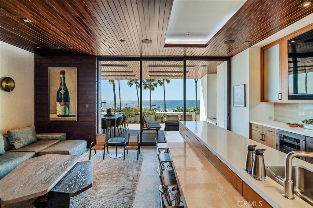 Image 33 of property listing at 1204 The Strand, Manhattan Beach, CA 90266