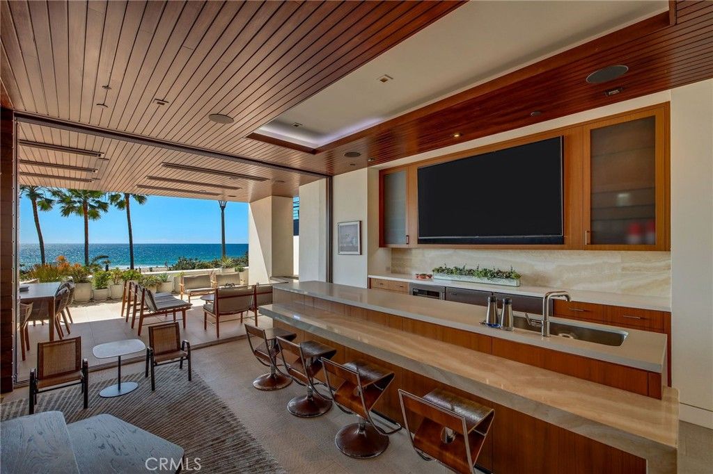 Image 36 of property listing at 1204 The Strand, Manhattan Beach, CA 90266