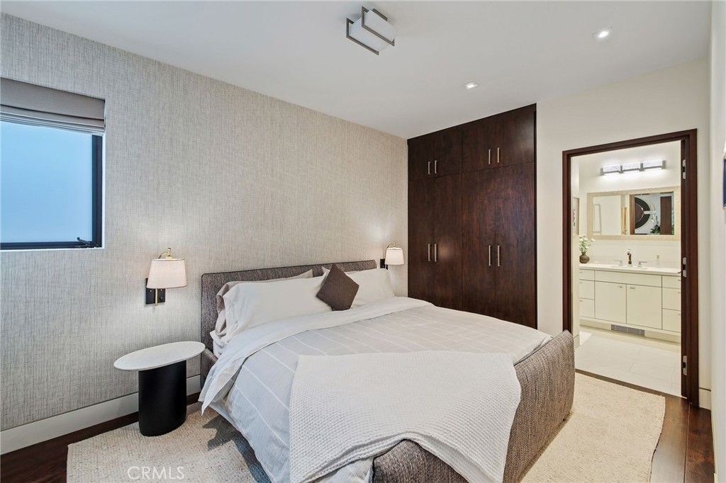 Image 47 of property listing at 1204 The Strand, Manhattan Beach, CA 90266