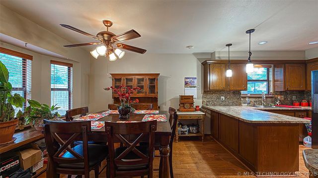208 SE 30th Street, Moore, OK 73160