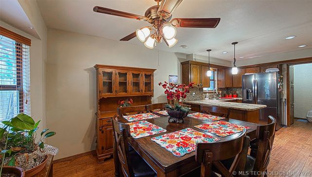 208 SE 30th Street, Moore, OK 73160