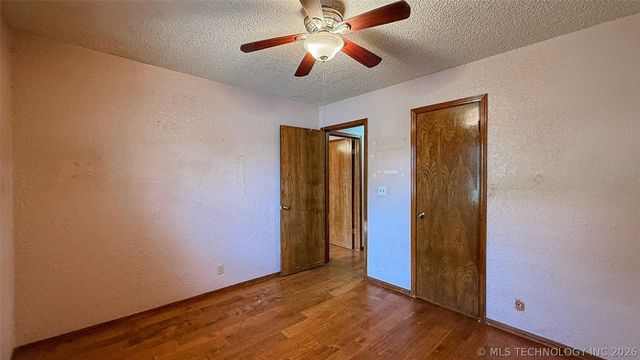 208 SE 30th Street, Moore, OK 73160