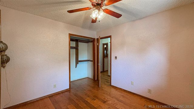208 SE 30th Street, Moore, OK 73160
