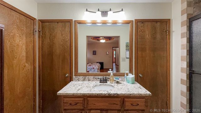 208 SE 30th Street, Moore, OK 73160