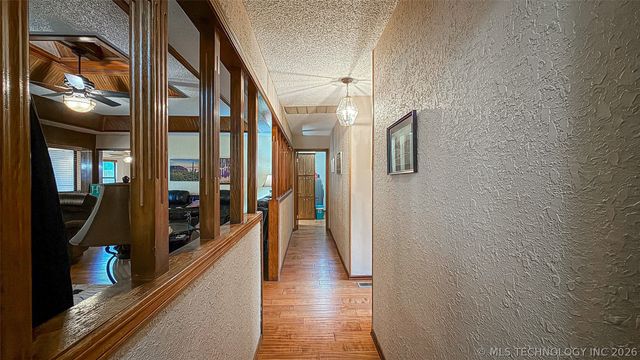 208 SE 30th Street, Moore, OK 73160