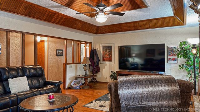 208 SE 30th Street, Moore, OK 73160