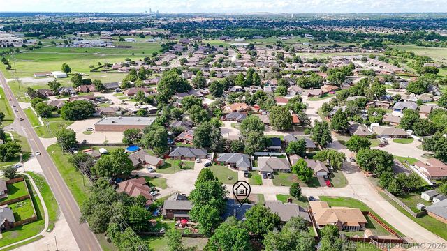 208 SE 30th Street, Moore, OK 73160