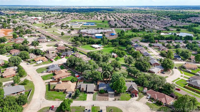 208 SE 30th Street, Moore, OK 73160