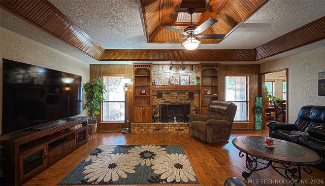 208 SE 30th Street, Moore, OK 73160