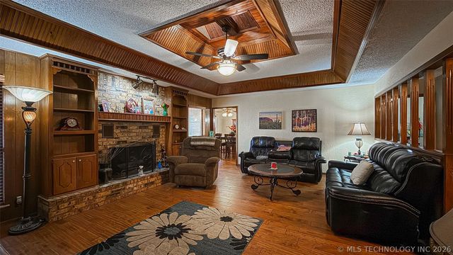 208 SE 30th Street, Moore, OK 73160