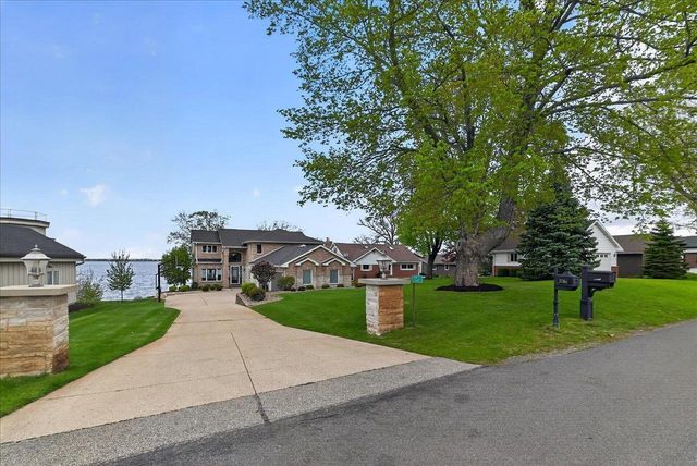 3066 Shadyside Drive, Stoughton, WI 53589
