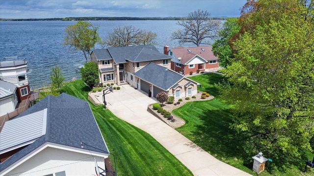 3066 Shadyside Drive, Stoughton, WI 53589