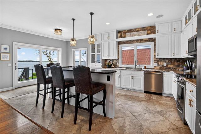 3066 Shadyside Drive, Stoughton, WI 53589
