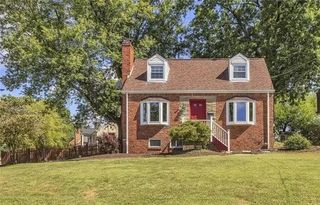 399 Mcclellan Dr, Pleasant Hills, PA 15236