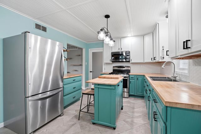 5237 Stone Avenue, Portage, IN 46368