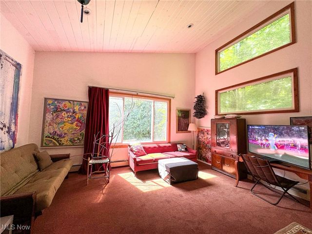 5060 Leffingwell Road, Canfield, OH 44406