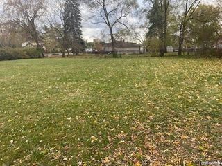 18571 Farmington Road, Livonia, MI 48152