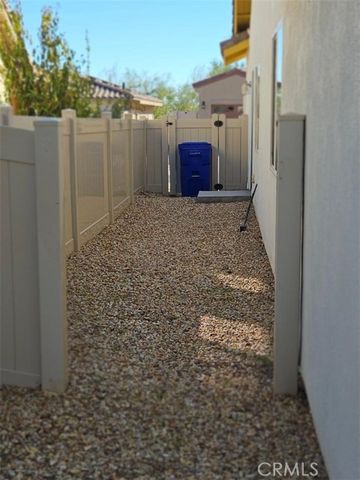 7397 Village Way, Yucca Valley, CA 92284