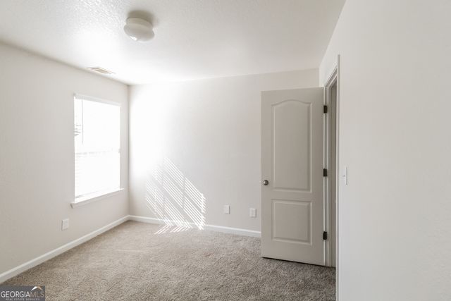 160 Lakeside Point, Covington, GA 30016