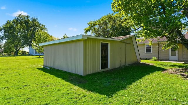 9075 E Orchard Lane, Churubusco, IN 46723
