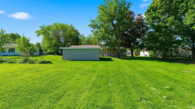 9075 E Orchard Lane, Churubusco, IN 46723