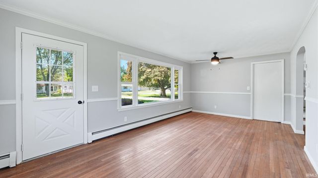 9075 E Orchard Lane, Churubusco, IN 46723