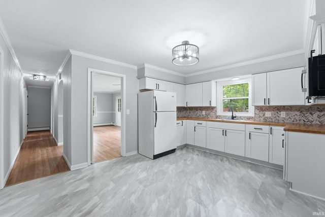 9075 E Orchard Lane, Churubusco, IN 46723