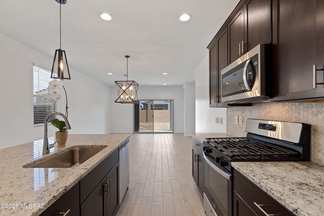 10342 W Granderson Street, Marana, AZ 85653