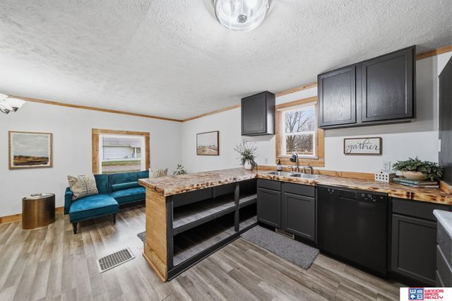 7132 Burlington Avenue, Lincoln, NE 68507