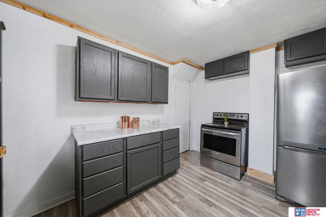 7132 Burlington Avenue, Lincoln, NE 68507