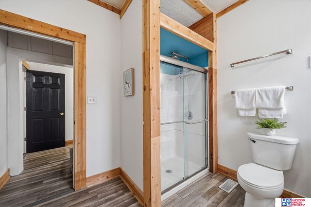 7132 Burlington Avenue, Lincoln, NE 68507