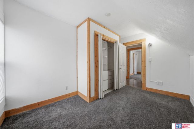 7132 Burlington Avenue, Lincoln, NE 68507