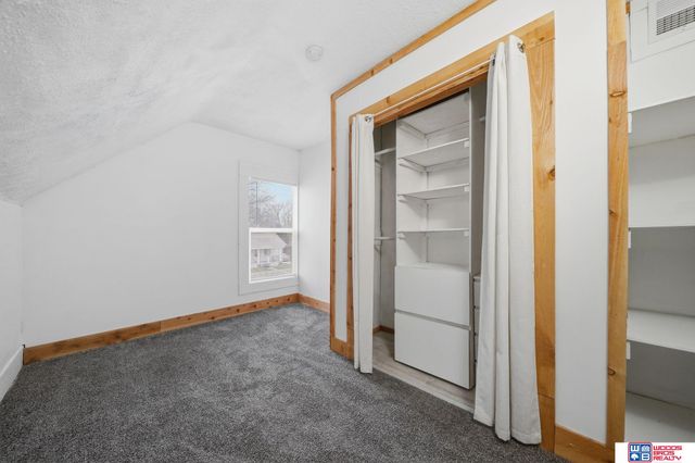 7132 Burlington Avenue, Lincoln, NE 68507