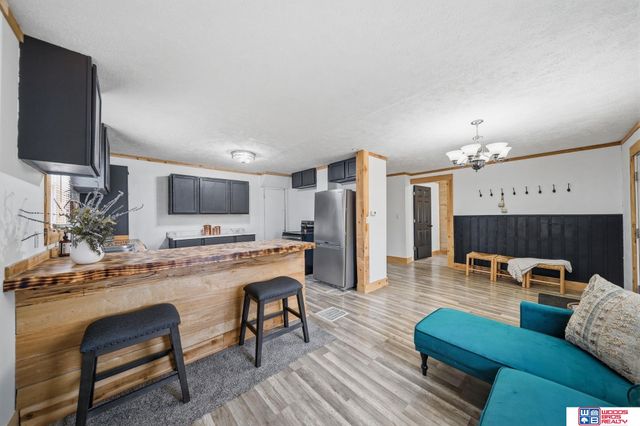 7132 Burlington Avenue, Lincoln, NE 68507