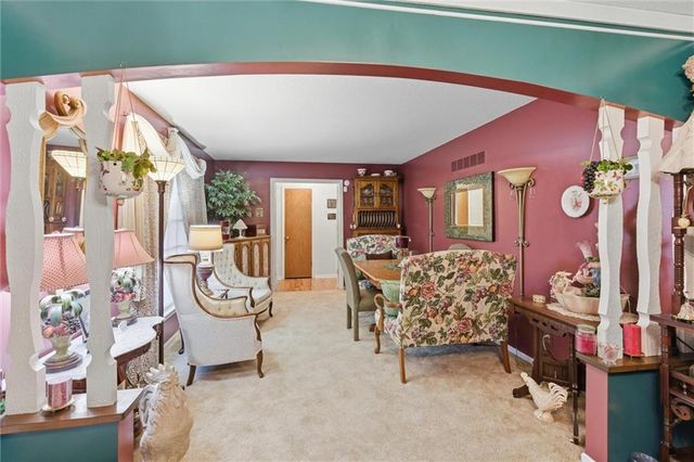 12912 Sycamore Avenue, Grandview, MO 64030