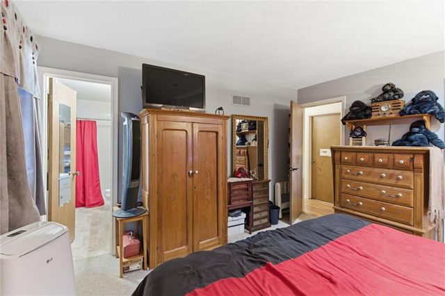 12912 Sycamore Avenue, Grandview, MO 64030