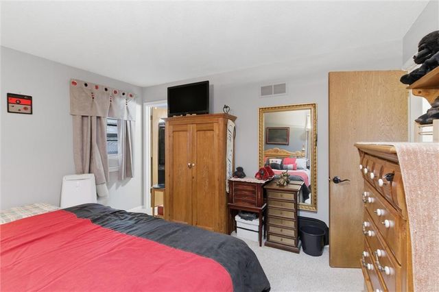 12912 Sycamore Avenue, Grandview, MO 64030