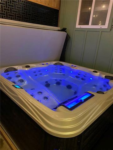 12912 Sycamore Avenue, Grandview, MO 64030