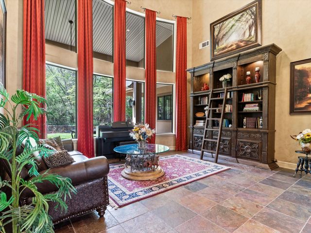 9A Eagle Point N, Azle, TX 76020