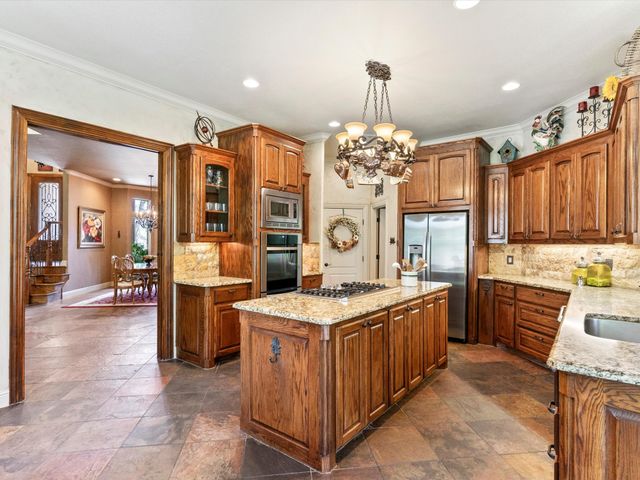 9A Eagle Point N, Azle, TX 76020