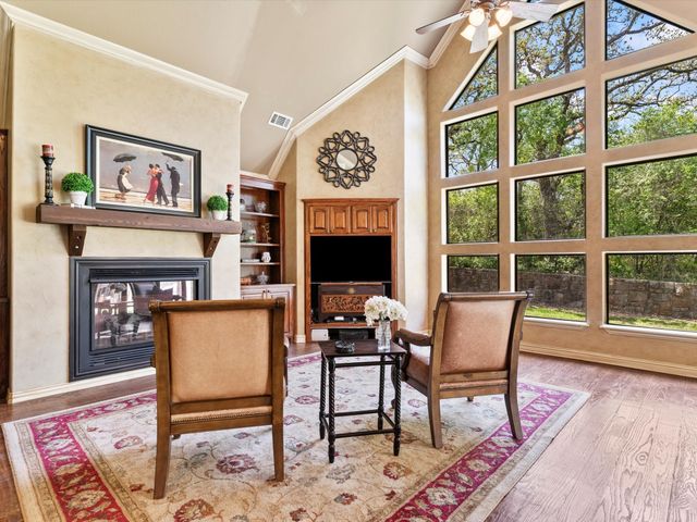 9A Eagle Point N, Azle, TX 76020