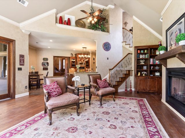 9A Eagle Point N, Azle, TX 76020