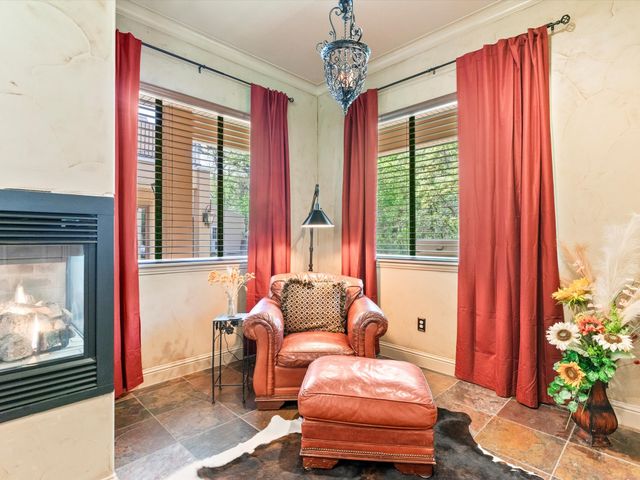 9A Eagle Point N, Azle, TX 76020