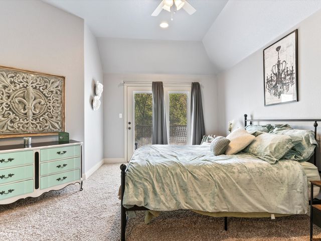 9A Eagle Point N, Azle, TX 76020