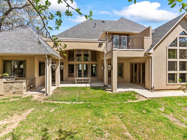 9A Eagle Point N, Azle, TX 76020