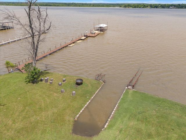 9A Eagle Point N, Azle, TX 76020