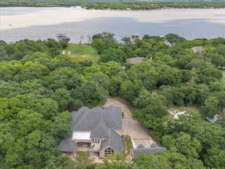 9A Eagle Point N, Azle, TX 76020